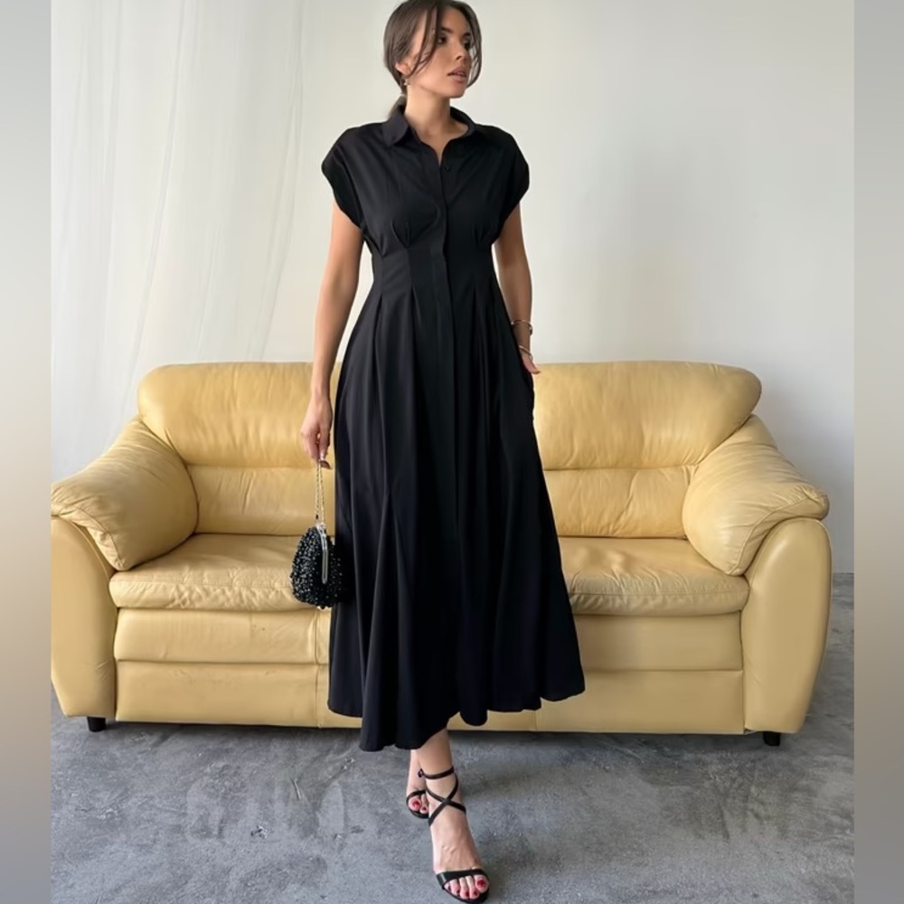 Elegant Black Maxi Dress - Picture 4 of 4